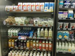 -全家便利店(东直门店)