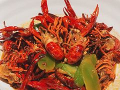 -龙巢盱眙龙虾·牛蛙·烧烤宵夜(八卦岭店)