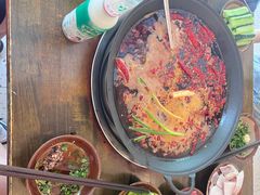 -黄潇洒老火锅(九眼桥宏济巷店)