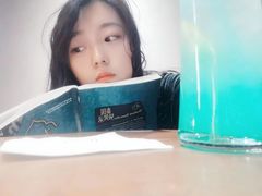 -新华里咖啡书吧(新华书店小寨店)