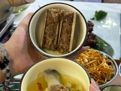 -刘姐啤酒鱼民族演艺餐厅(西街总店)