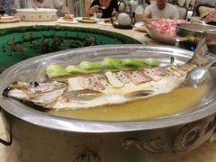-沪华海鲜大酒楼(南汇店)