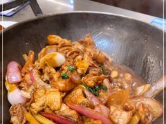 -胡须佬鸡煲四季火锅店(石厦西村直营店)