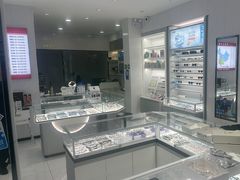 -光明眼镜·蔡司授权(徐泾店)