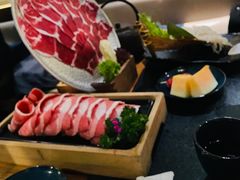 -湊湊火锅·茶憩(南京东路悦荟店)