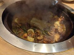 -咱屯子铁锅炖直营店(保利店)