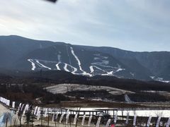 -鳌山滑雪度假区