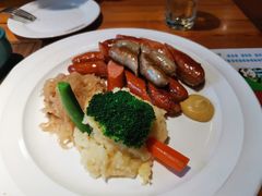 -LENBACH兰巴赫西餐啤酒坊(水璟唐店)