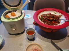 -有红鸡毛店·川菜(建设路店)