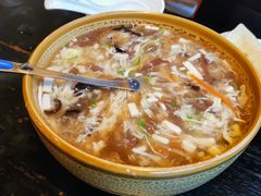 酸辣汤-我去·春饼文化主题餐厅(国定路总店)
