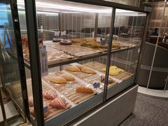 面包甜点陈列柜-奈雪的茶(市百一店)