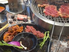 -啊美丽炭火烤肉(滑翔一店)