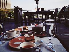 -卡普里披萨·牛扒·下午茶
