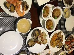 -荣誉国际酒店-云顶旋转餐厅