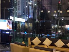 -深圳温德姆至尊酒店·大堂吧·户外花园
