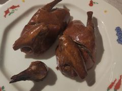 红烧玻璃乳鸽-南海渔村(珠江新城店)