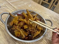 -江城燕子大排档(江汉路步行街店)