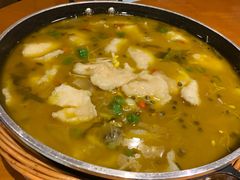 -有红鸡毛店·川菜(建设路店)