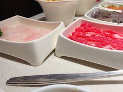 -海底捞火锅鲜切牛肉主题店(长寿路店)