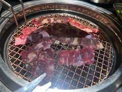 -韩烧牛中牛·甄选黑牛烤肉(黑金店)