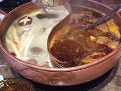 -三人行骨头王火锅(长寿店)