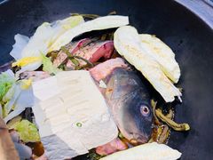 -鱼窝棚柴火铁锅炖(富山屯店)