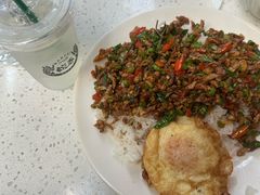 噶抛猪肉盖饭-婉泰·特色小吃·舂鸡脚(告庄二店)