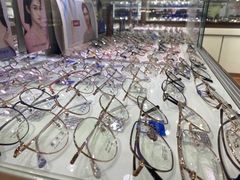 -华彬眼镜专业渐进配镜(潘家园店)
