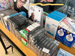 -LOGO眼镜·蔡司品牌折扣店(龙华清湖店)