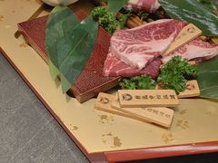 -铭牛烧肉·和牛海鲜自助(高新月牙湖店)
