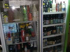 零售区-HIHE Bistro·Oyster Bar(华熙live店)