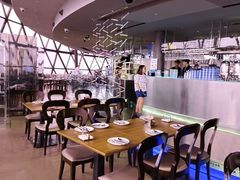 -东方明珠·空中旋转餐厅