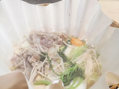 -枝魯枝魯自助料理