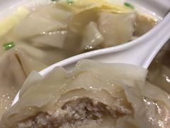 刀鱼馄饨-老半斋(福州路店)