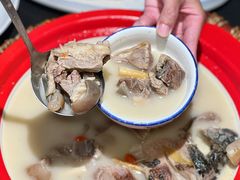 -鑫悦楼煎蟹·16年海鲜大排档