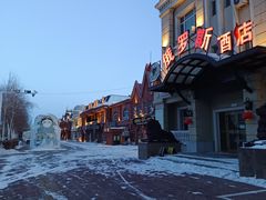 -布尔津河堤夜市