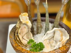 鲜活罗氏大头虾-椰子湾·海南火锅·糟粕醋·椰子鸡(正大广场店)