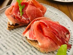 水牛芝士配番茄威尼斯小吃-IL TEATRO 精品意大利餐厅