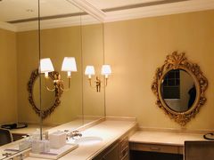 -富力丽思卡尔顿酒店健身中心