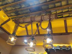 -东巴婆婆云南鱼豆花火锅(大东门店)
