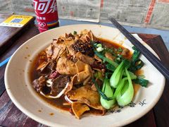 -方铲铲·成都板凳面(滨江银泰店)