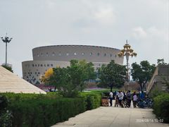 -鄂尔多斯博物馆