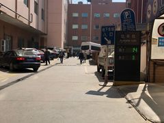 -甘家口大厦-停车场