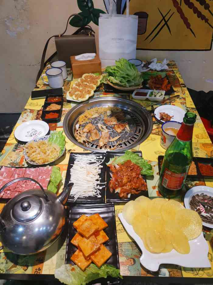 牛牪犇东北地桌烤肉(宣城路店)-"在宣城路中间的位置,地图定位很准确