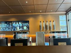 -瑞幸咖啡(江汉路中山大道店)