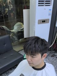 -藤野造型专业烫染接发