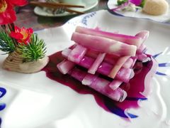 -忘忧草融合私房菜(红鼎国际店)