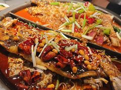 -鸣记脆皮烤鱼(三八广场店)