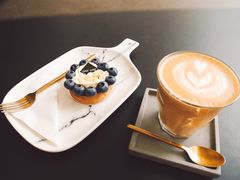 -UNI UNI(环亚凯瑟琳店)