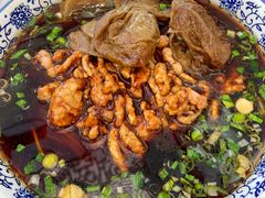 清炒肉丝面-伟记奥面馆(养育巷店)